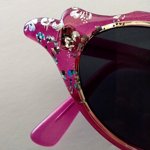 Sunglasses Retro Cat Eye Fuschia Glitter Frame Gray Lens - Picture 2 of 14